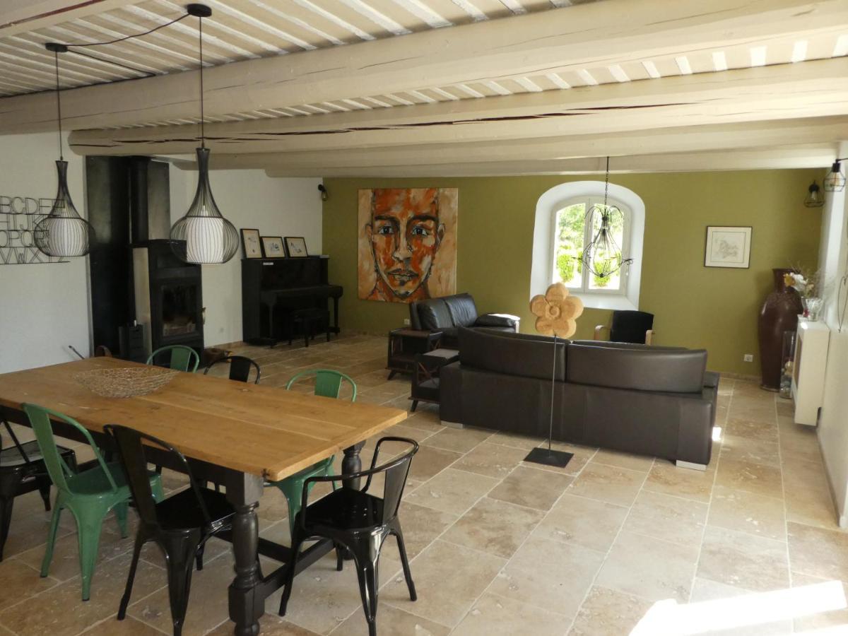 L'auguste maison d'hôtes Valensole Extérieur photo