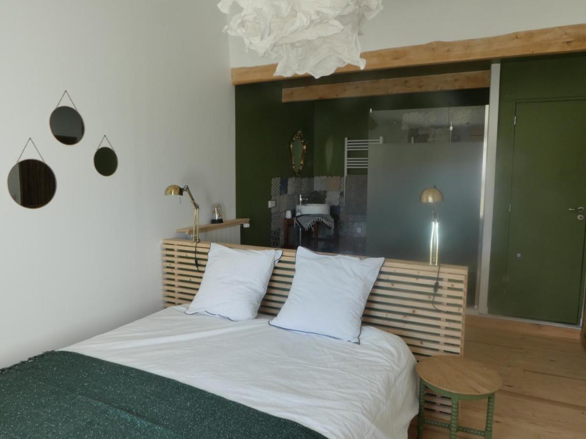 L'auguste maison d'hôtes Valensole Extérieur photo